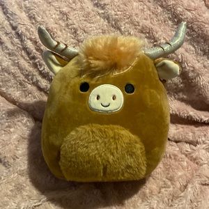 Squishmellow Small Highland cow NO TAG
